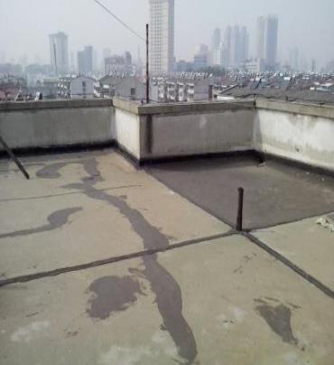 蚌埠漏水维修 楼顶漏水是什么原因，楼顶漏水维修方法是什么?